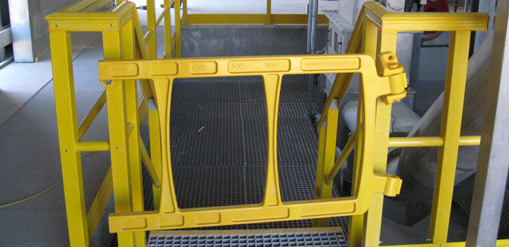 Single Self-Closing Safety Gate, Swing Gate, Ladder Gate